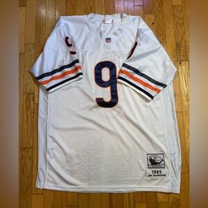 Mitchell & Ness Throwback White Jersey #568